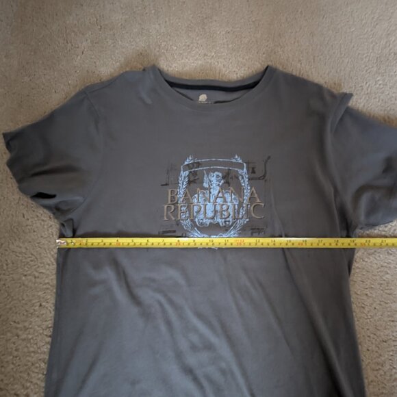 Banana Republic Graphic Tee - Picture 5 of 7